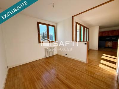 Appartement - 79 m² - 4 pièces