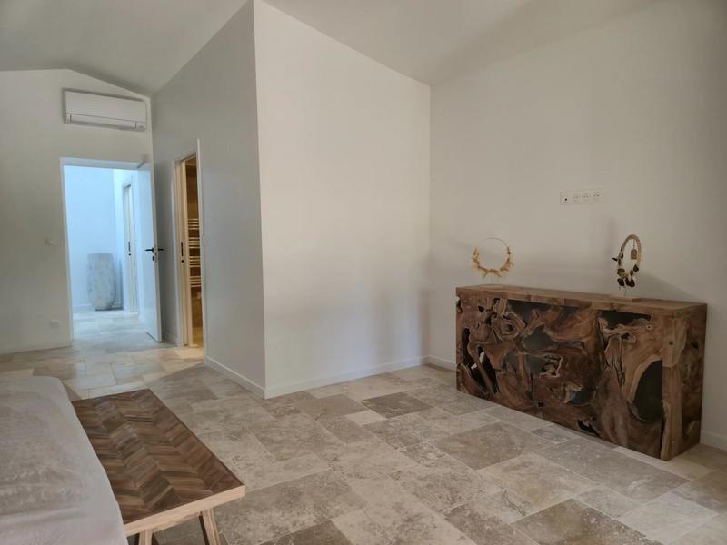 Maison - 185 m² - 4 pièces