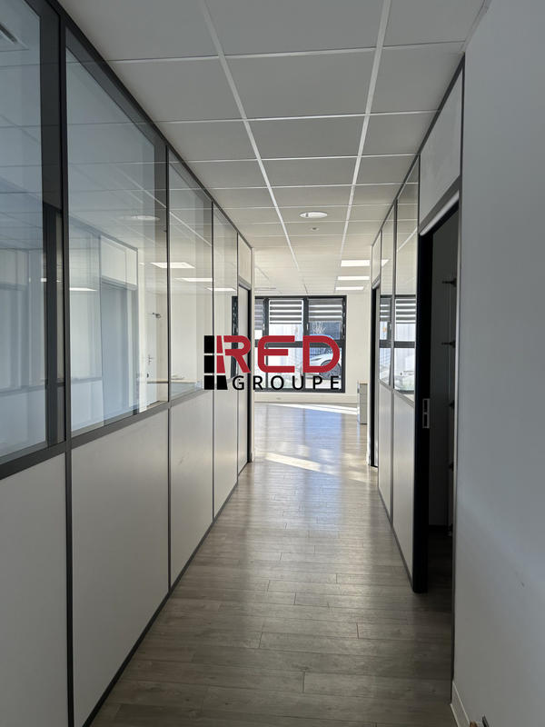 Bureau - 101 m²