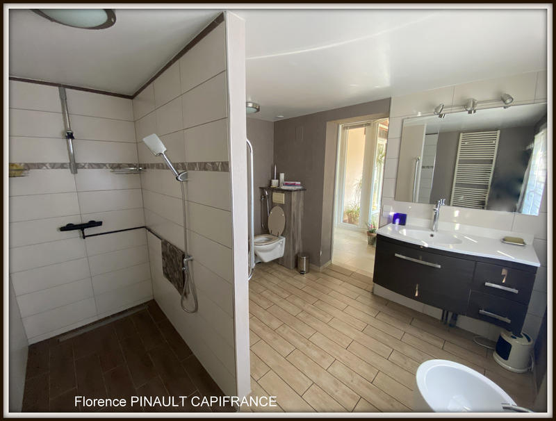 Maison - 158 m² - 8 pièces