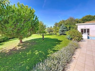 Maison - 193 m² - 7 pièces