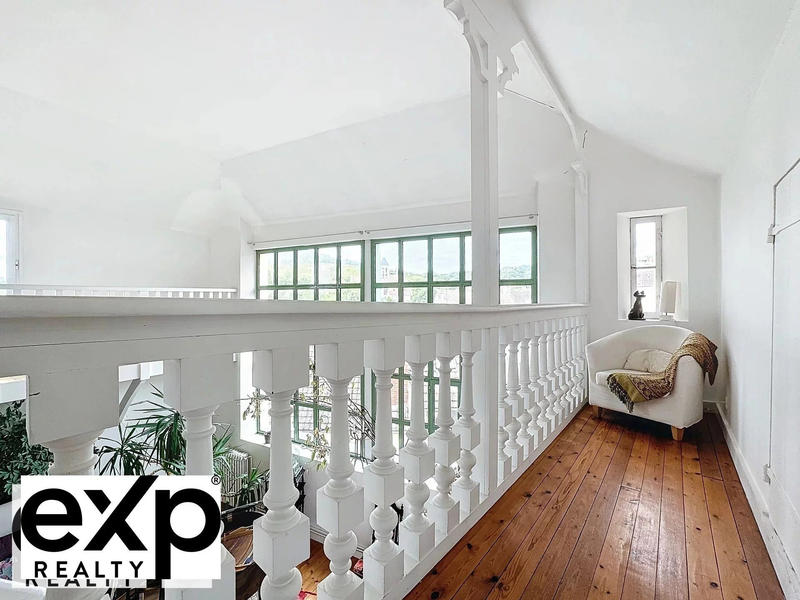 Maison - 195 m² - 6 pièces