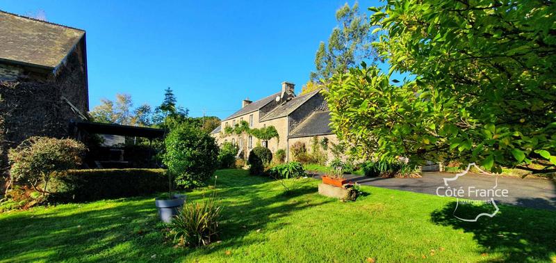 Propriété - 200 m² - 8 pièces