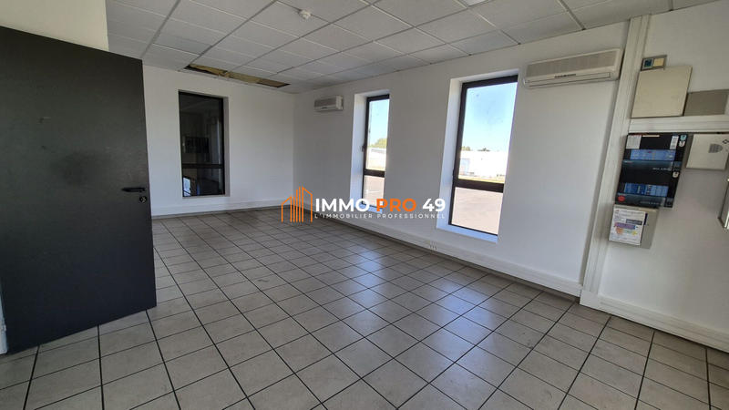 Local d'activités - 3 800 m²