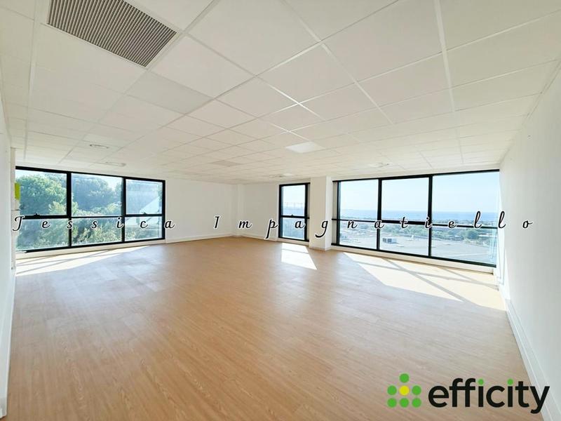 Bureau - 72 m² - 1 pièce