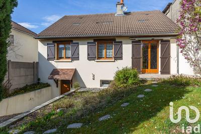 Maison - 77 m² - 4 pièces