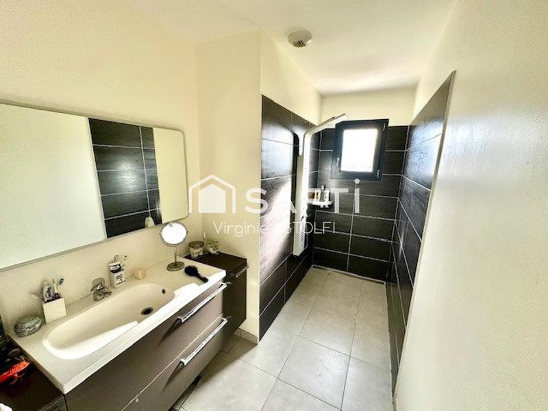 Maison - 198 m² - 5 pièces