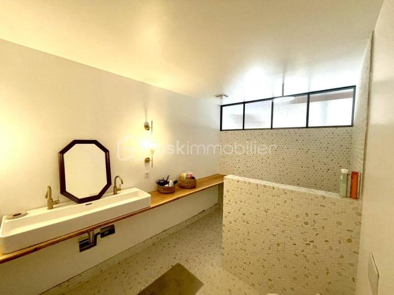 Mas - 186 m² - 5 pièces