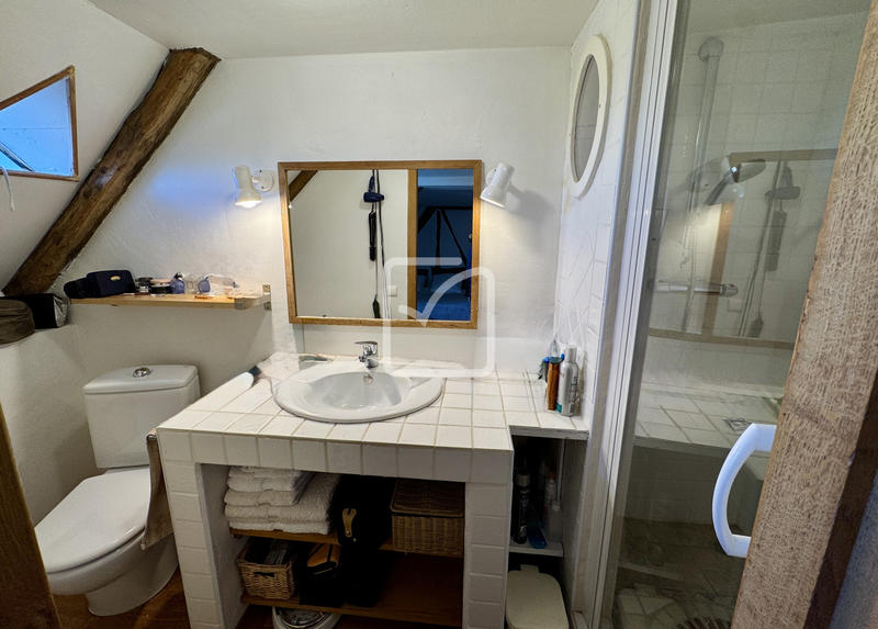 Maison - 290 m² - 11 pièces