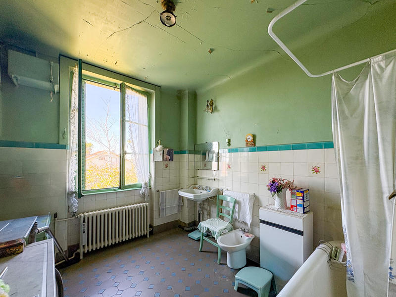 Propriété - 170 m² - 6 pièces