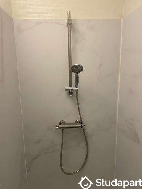 Chambre - 69 m² - 1 pièce