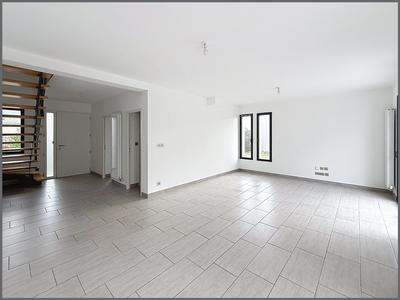 Maison - 149 m² - 7 pièces