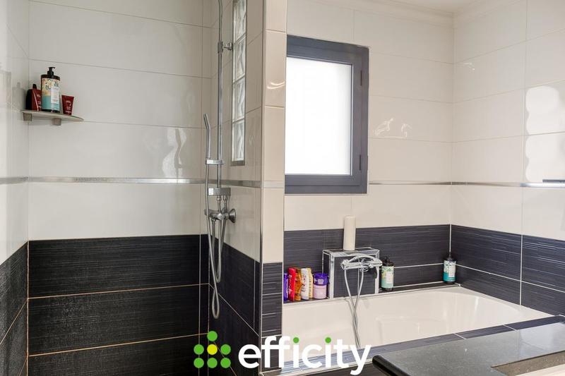 Maison - 124 m² - 5 pièces