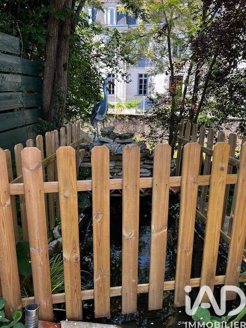 Maison - 218 m² - 6 pièces