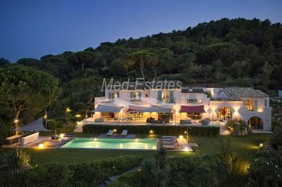 Villa - 550 m² - 10 pièces