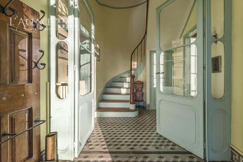 Maison - 229 m² - 8 pièces