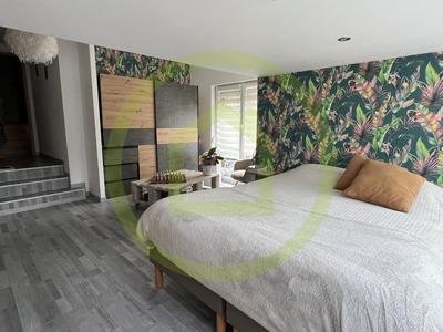 Maison - 195 m² - 7 pièces