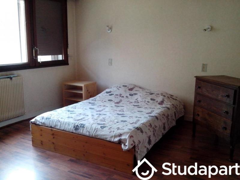 Chambre - 11 m² - 1 pièce