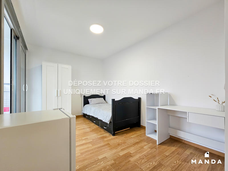 Chambre - 12 m² - 4 pièces
