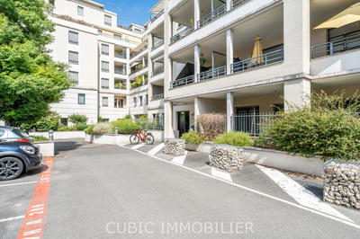 Appartement - 95 m² - 4 pièces