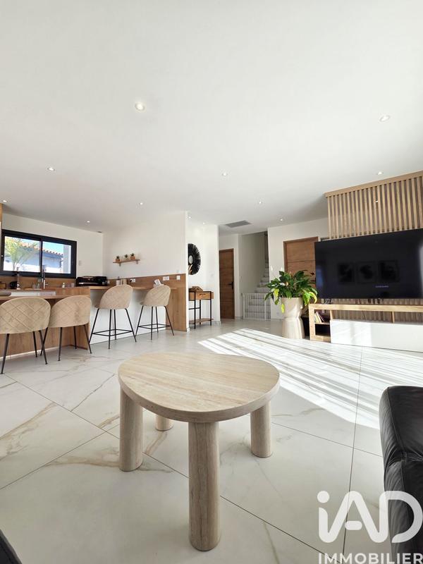 Maison - 145 m² - 6 pièces