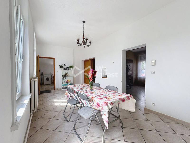 Maison - 94 m² - 5 pièces