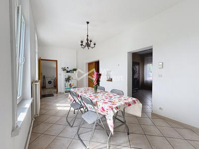 Maison - 94 m² - 5 pièces