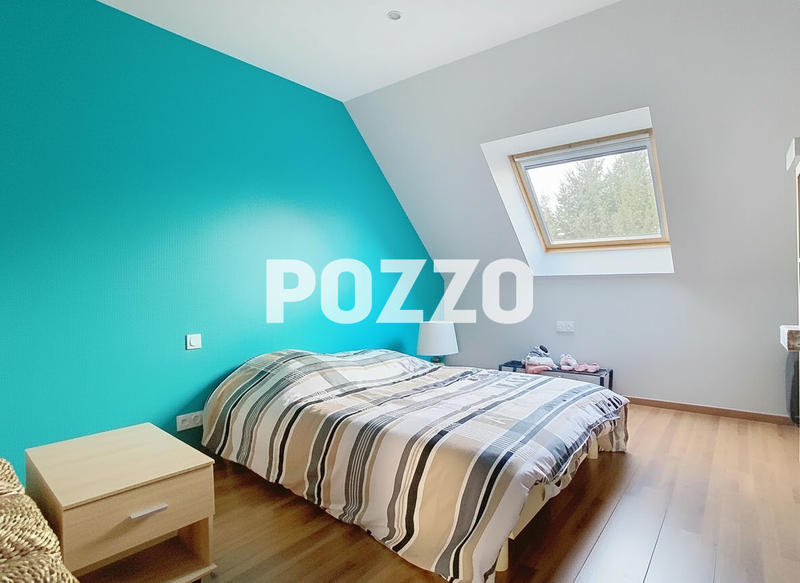 Maison - 250 m² - 9 pièces