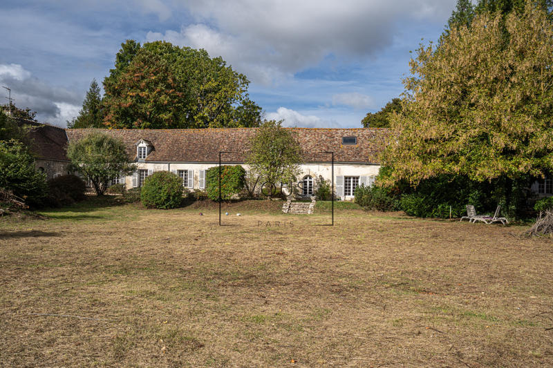 Maison - 487 m² - 13 pièces
