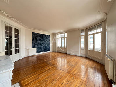 Appartement - 115 m² - 5 pièces