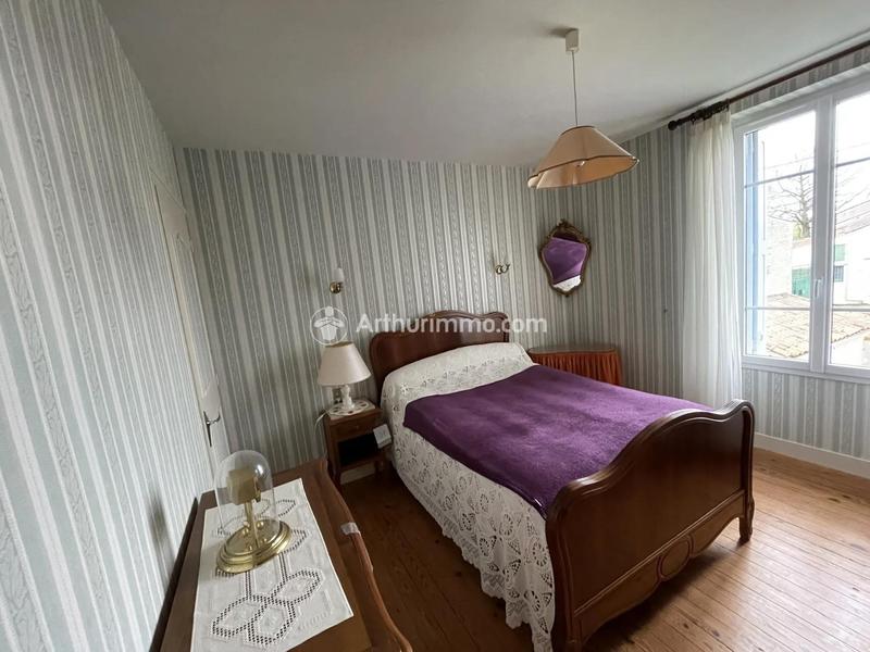 Maison - 117 m² - 12 pièces