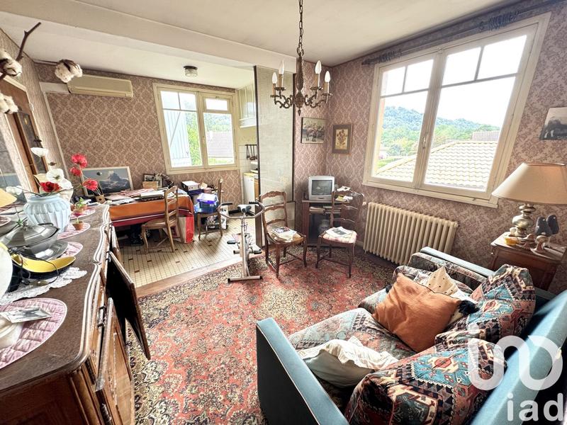 Maison - 186 m² - 7 pièces