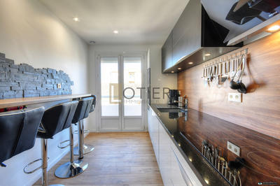 Appartement - 75 m² - 4 pièces