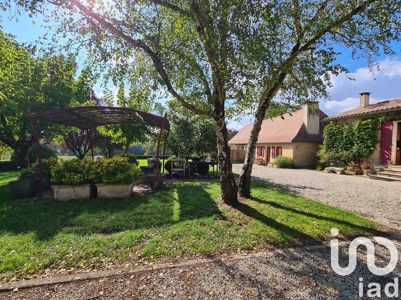 Maison - 340 m² - 15 pièces