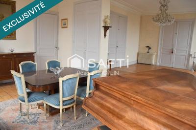 Appartement - 160 m² - 6 pièces