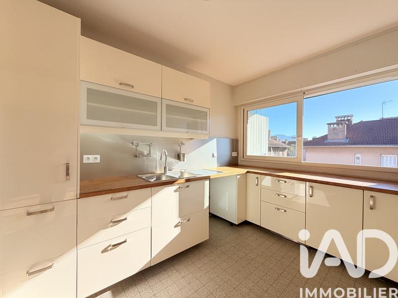 Appartement - 87 m² - 3 pièces