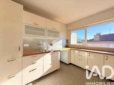 Appartement - 87 m² - 3 pièces