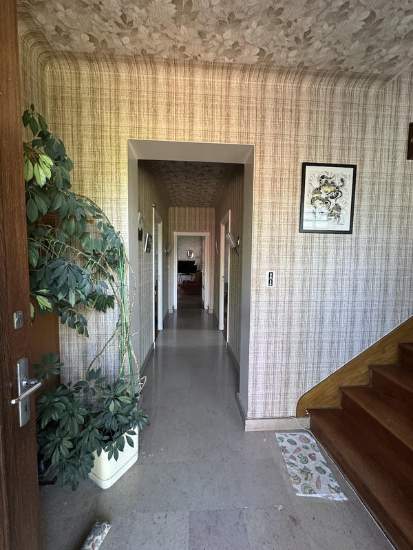 Maison - 180 m² - 9 pièces