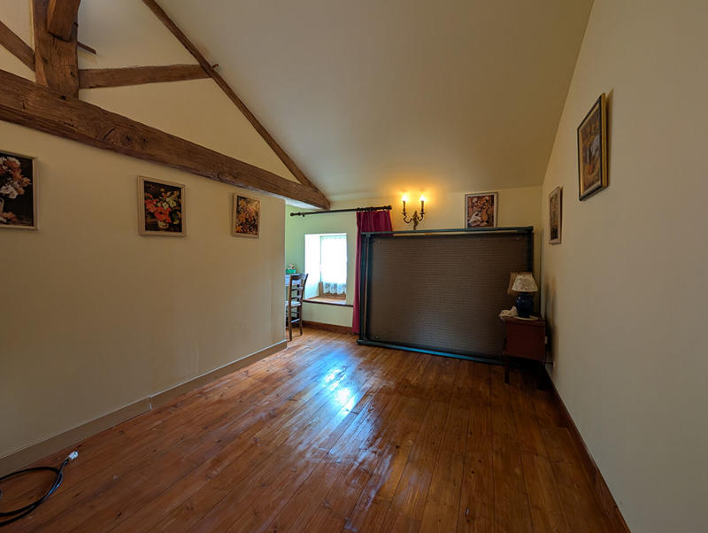 Maison - 260 m² - 7 pièces