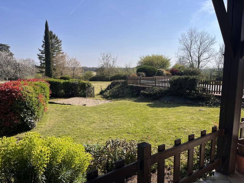 Maison traditionnelle - 143 m² - 8 pièces