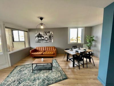 Chambre - 12 m² - 5 pièces