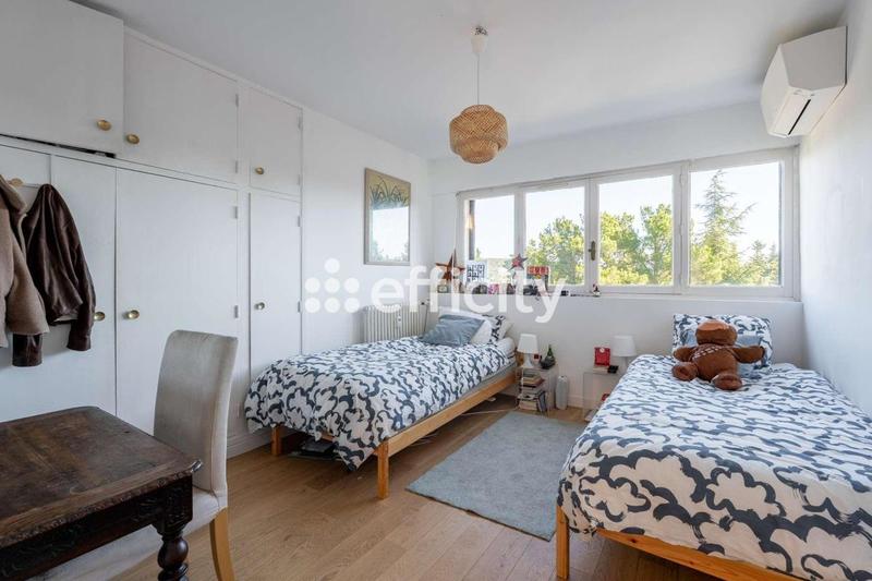 Appartement - 100 m² - 4 pièces