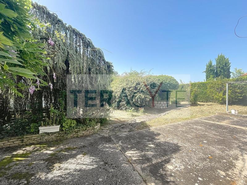 Appartement - 96 m² - 3 pièces