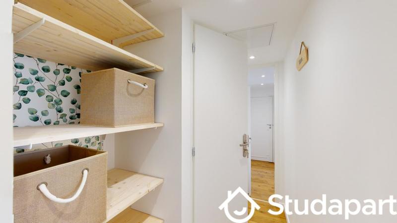 Chambre - 11 m² - 1 pièce