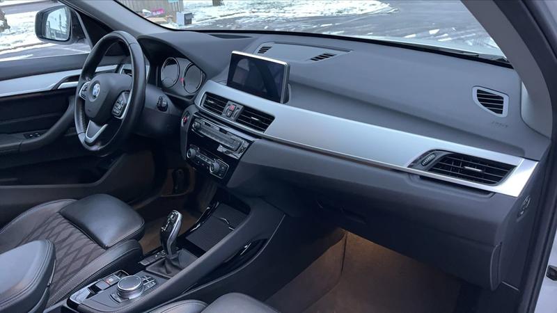 Bmw X1 II 18i 140 Dkg7 Business Design - Automatique Toit ouvrant