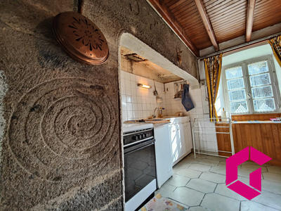 Maison - 180 m² - 7 pièces