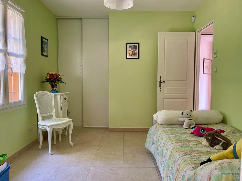 Maison - 198 m² - 7 pièces