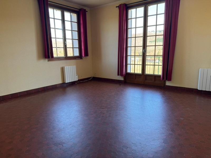 Maison de village - 295 m² - 15 pièces