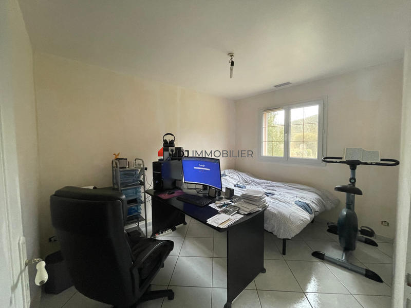 Maison - 98 m² - 4 pièces