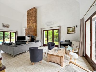 Maison en pierre - 300 m² - 10 pièces